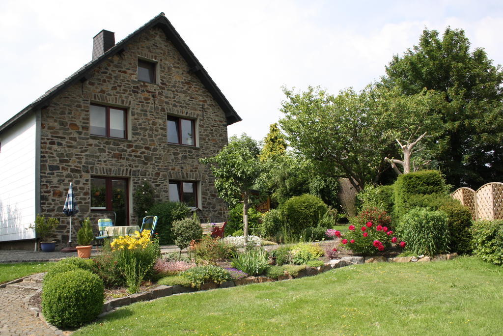 Ferienwohnung Peters Monschau Exteriör bild